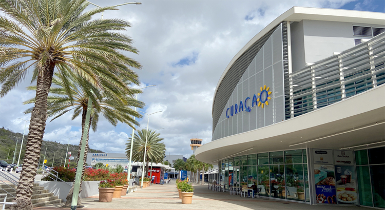 Curacao Airport Foto KLM